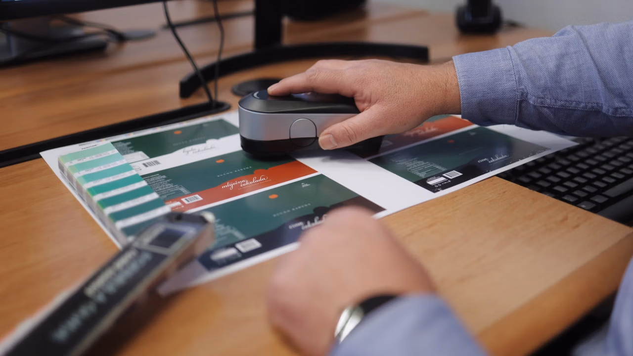 Promotional video for a printing company - Grafičar